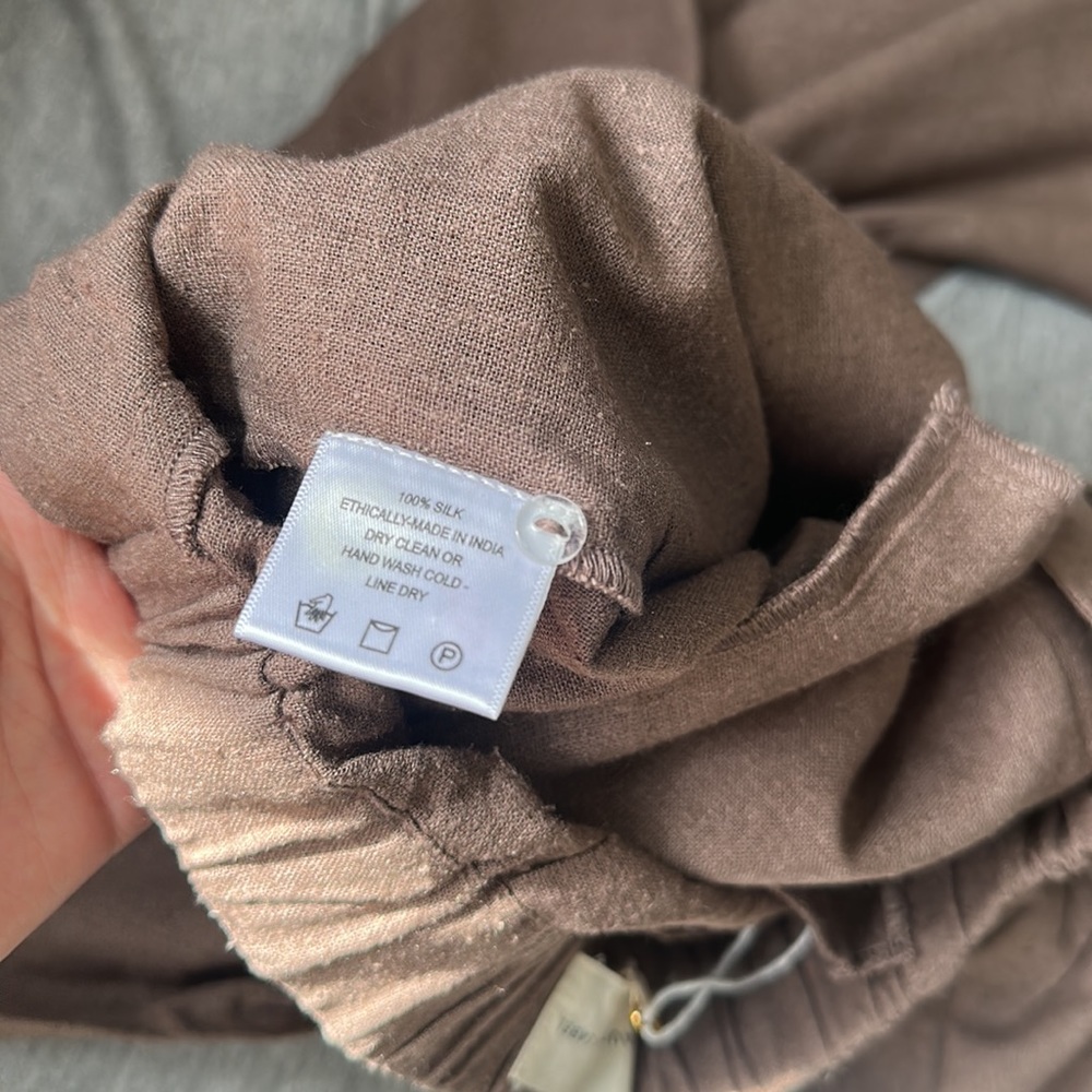 💥LAST CHANCE💥 NWT Laude the Label Hepburn Pleated Trouser Pant - Morel Silk Noil - Picture 16 of 17